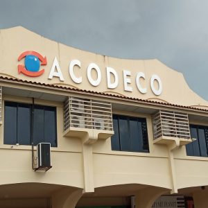 Acodeco demanda a un banco por cláusulas abusivas